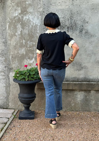 ANNIE JACK Contrast Collared V Neck Top - Annie Jack TX