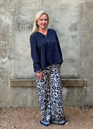 STL 10-21-24 Navy Top