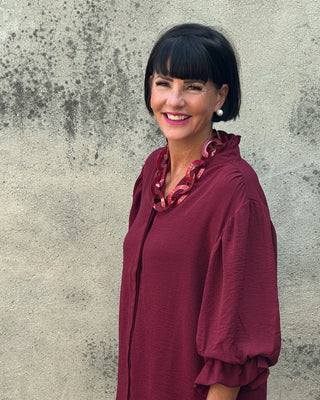 Maroon  Resin Linked Chain Necklace - Annie Jack TX