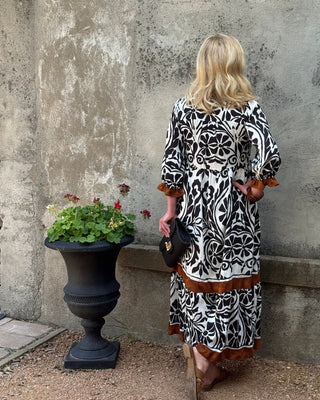 Bohemian Damask Tiered V-Neck Dress - Annie Jack TX