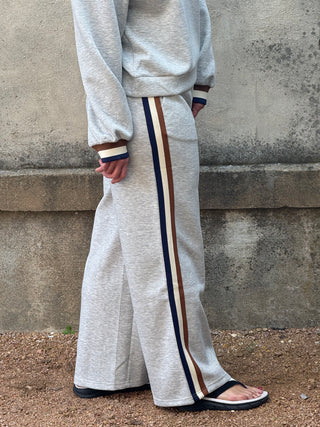 Athleisure Pant with Stripe Detail