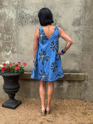 The Bloom Embroidered Sleeveless Shift Dress - Annie Jack TX