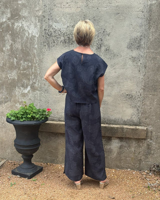 Midnight Navy Paisley Print Shell Top - Annie Jack TX