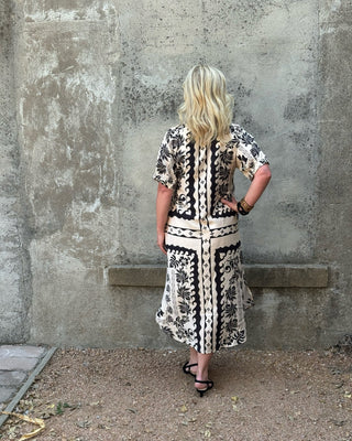 Short Sleeve Leaf Print Dress - Annie Jack TX