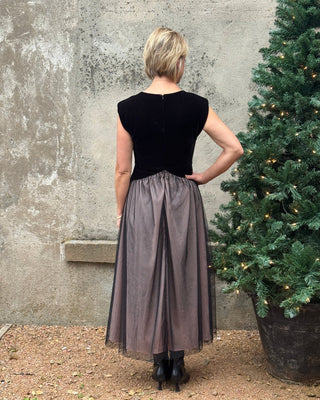Elegant Black Velvet & Tulle Midi Dress - Annie Jack TX