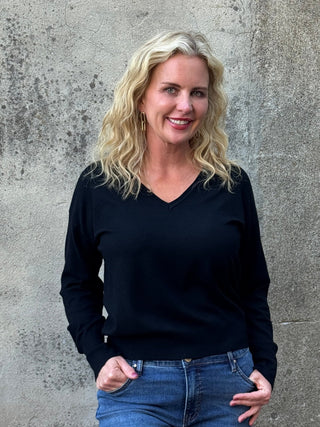 V Neck Solid Sweater - Annie Jack TX