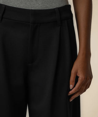 close up  of a black ponte pant